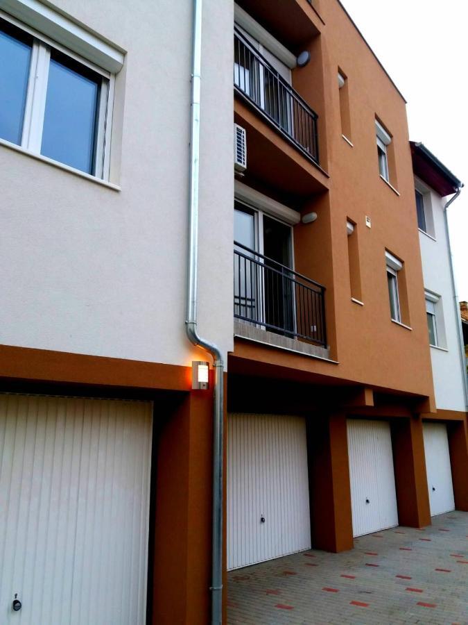 Olga Apartman Segedín Exteriér fotografie